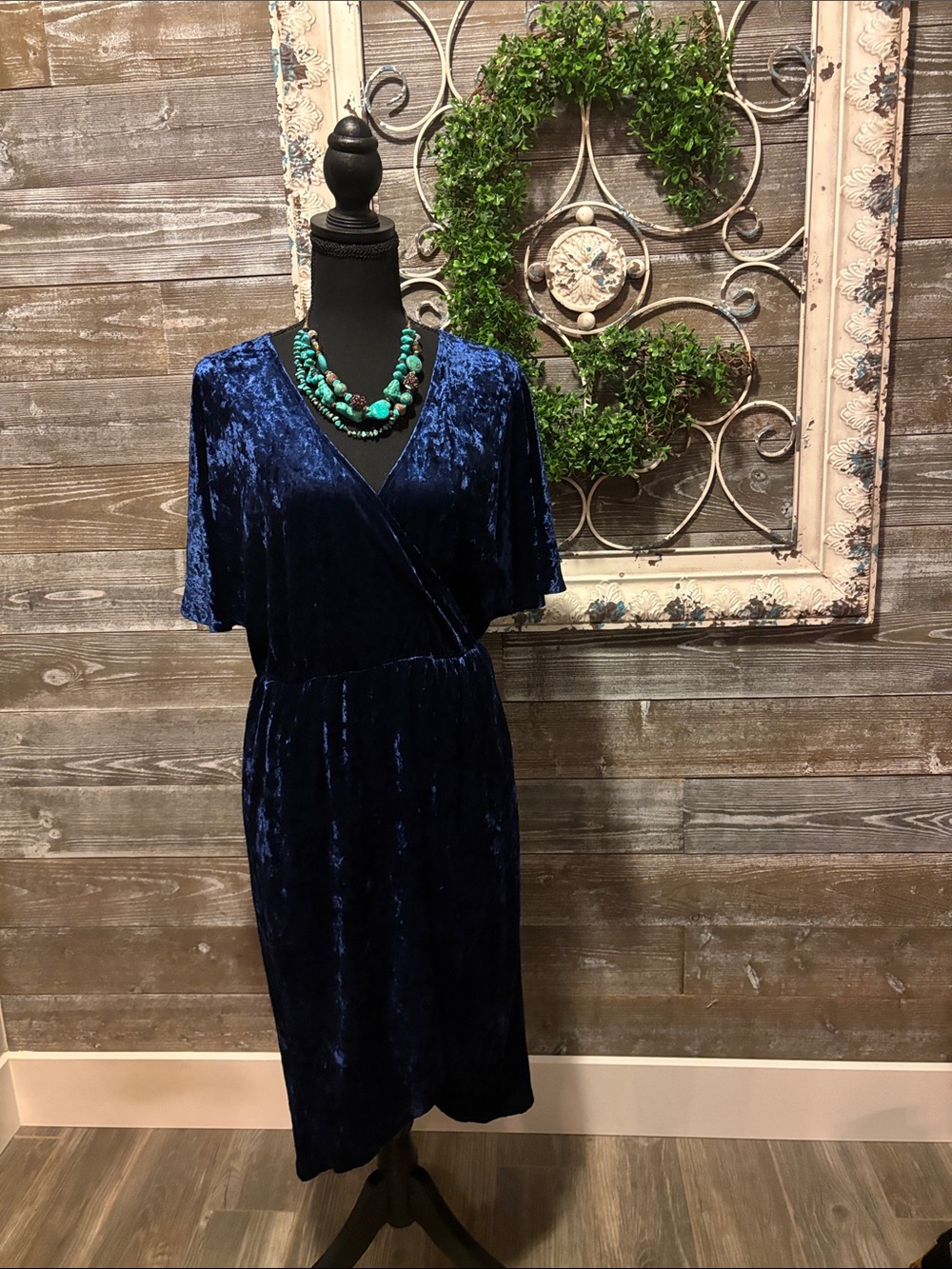 Anthropologie Sunday In Brooklyn (Size M) Velvet Wrap-Front Midi Dress in Navy